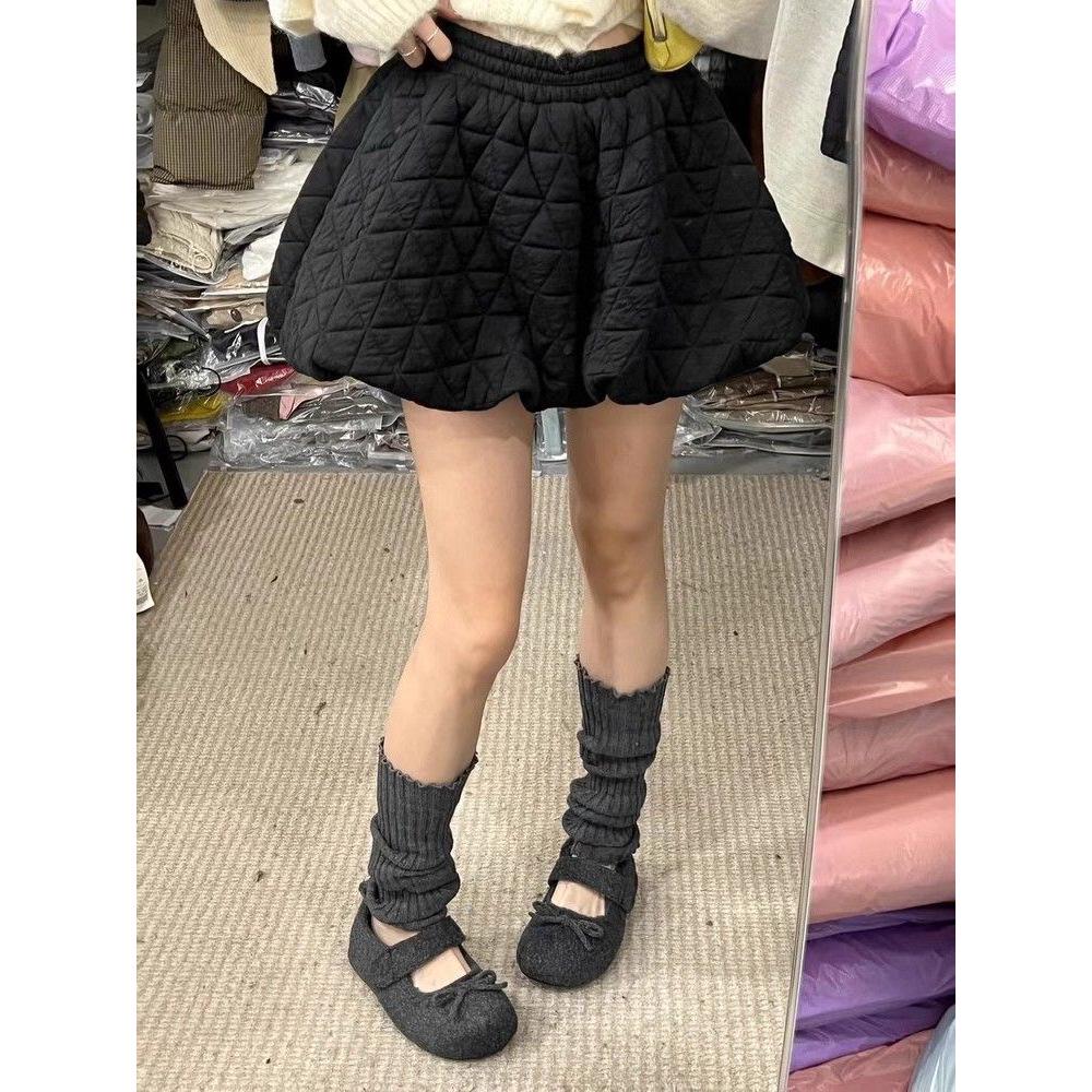 Women s Gray Diamond-Quilted Padded Shorts, Bud-Shaped Wide-Leg A-Line Pants-Skirt for Winter, Perfect with Boots. XL (115-135 Jin) чёрный
Women s Gray Diamond-Quilted Padded Shorts, Bud-Shaped Wide-Leg A-Line Pants-Skirt for Winter, Perfect with Boots. XL (115-135 Jin) чёрный