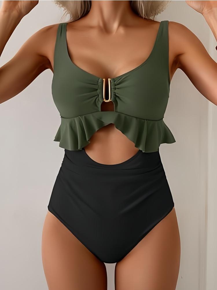 Charming Ruffle Back Metal U Shape Decor Color Block Bikini Swimsuit For Vacation XXL
Charming Ruffle Back Metal U Shape Decor Color Block Bikini Swimsuit For Vacation XXL