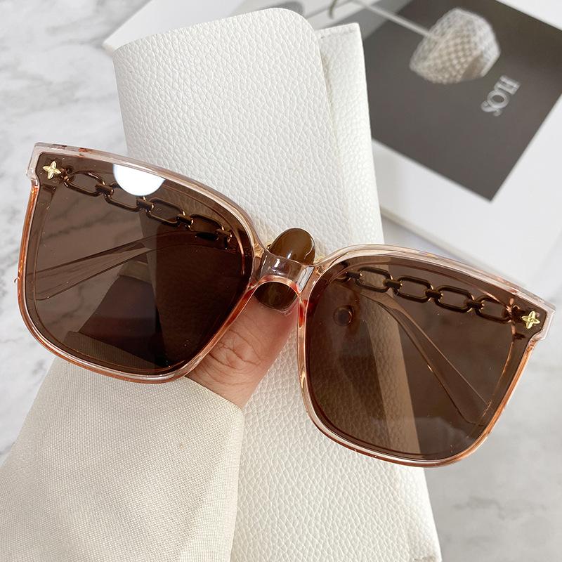 INS Fengwang красные новые модные брендовые солнцезащитные очки женские Advanced Sense квадратные Ретро уличная съемка универсальные солнцезащитные очки Tea frame tea slices
INS Fengwang красные новые модные брендовые солнцезащитные очки женские Advanced Sense квадратные Ретро уличная съемка универсальные солнцезащитные очки Tea frame tea slices