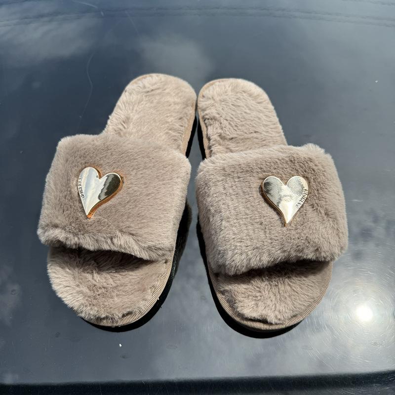 Новые пушистые тапочки, модные плоские тапочки в форме сердца для женщин, домашние повседневные хлопковые тапочки из кроличьего меха для женщин 38-39 хаки
Новые пушистые тапочки, модные плоские тапочки в форме сердца для женщин, домашние повседневные хлопковые тапочки из кроличьего меха для женщин 38-39 хаки