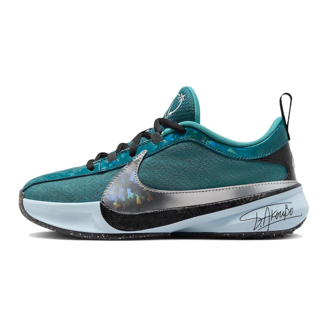 Новые Nike Zoom Freak 5 All-Star GS FN1356-300 36
Новые Nike Zoom Freak 5 All-Star GS FN1356-300 36