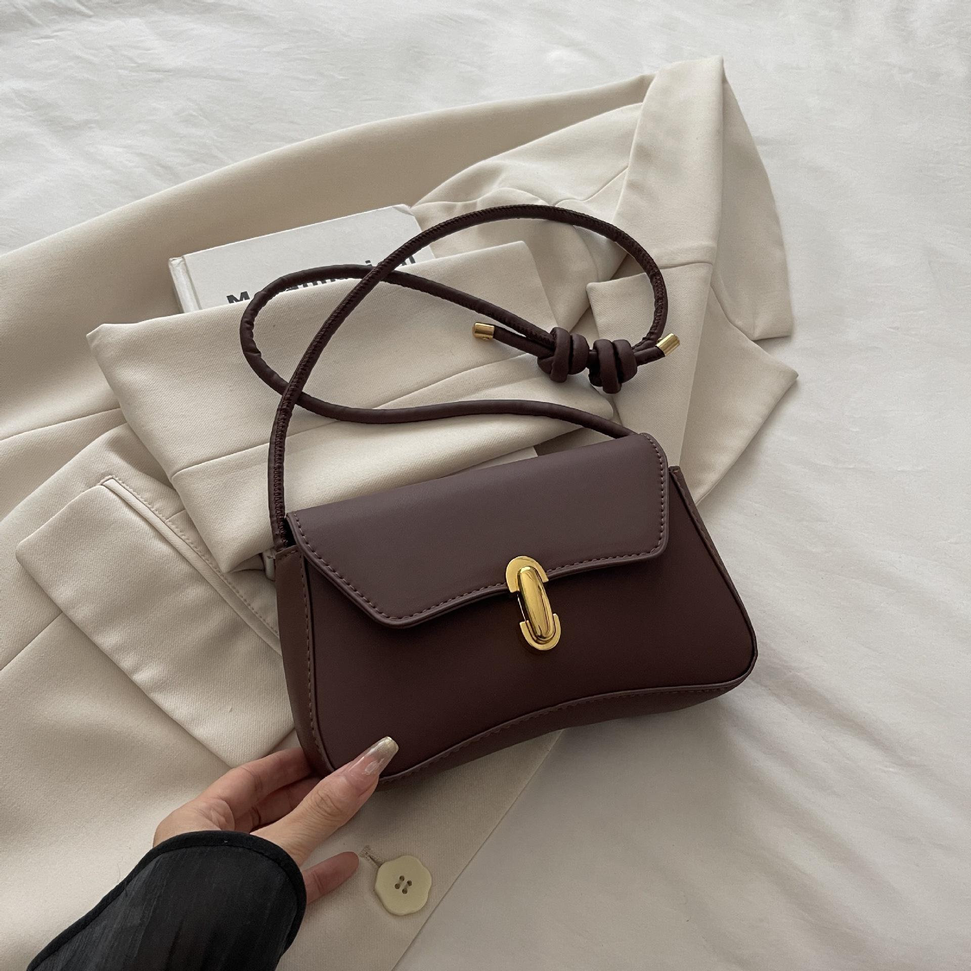 Mini Square Shoulder Crossbody Bag Women Korean Style Minimalist Commuter Versatile Chic Handbag
Mini Square Shoulder Crossbody Bag Women Korean Style Minimalist Commuter Versatile Chic Handbag