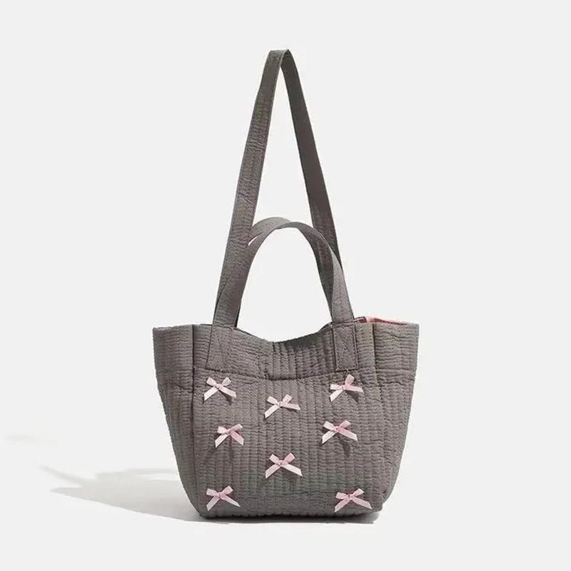 Large Capacity Mommy Bag Lightweight Messenger Bag Fashionable Multifunctional Handheld Shoulder Diaper Bag For Outings
Large Capacity Mommy Bag Lightweight Messenger Bag Fashionable Multifunctional Handheld Shoulder Diaper Bag For Outings
