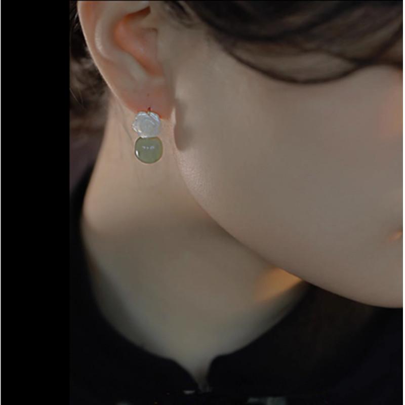 Rose Girl Hetian Jade Earrings for Women, Niche Design, Vintage High-End Feel, Ancient Style Ear Jewelry, Ear-Friendly, Gift for Best Friend
Rose Girl Hetian Jade Earrings for Women, Niche Design, Vintage High-End Feel, Ancient Style Ear Jewelry, Ear-Friendly, Gift for Best Friend
