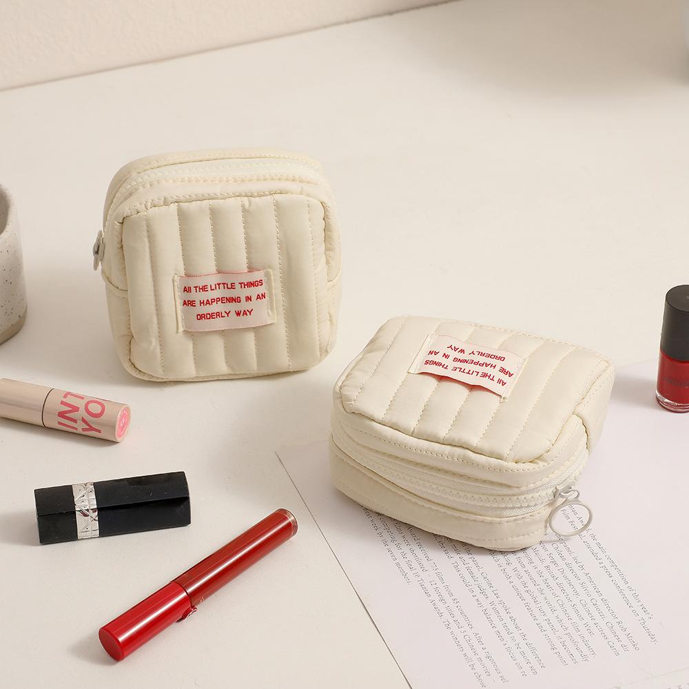 Small Earphone Lipsticks Storage Bag Organizer Pouch Case Cute Mini Zipper Women S Makeup Cosmetic Bag Coin Purse Wallet Gifts белый
Small Earphone Lipsticks Storage Bag Organizer Pouch Case Cute Mini Zipper Women S Makeup Cosmetic Bag Coin Purse Wallet Gifts белый