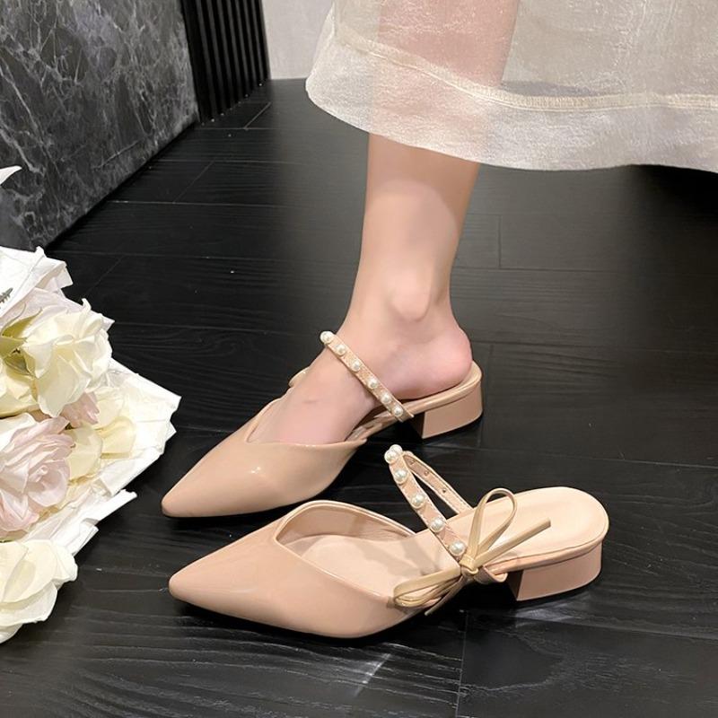 2026 Spring and Autumn New Fashion Pointed Patent Leather Fairy Wind Wear Rhinestone Slipper Semi-slippers 35
2026 Spring and Autumn New Fashion Pointed Patent Leather Fairy Wind Wear Rhinestone Slipper Semi-slippers 35