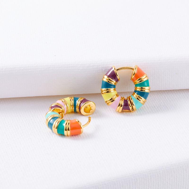 2025 Minimalist French Enamel Earrings: High-End European & American Fashion Ear Cuffs & Hoops
2025 Minimalist French Enamel Earrings: High-End European & American Fashion Ear Cuffs & Hoops