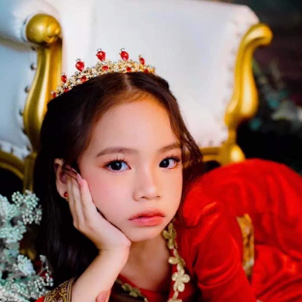 Zinc Zinc Alloy Kids Crown Set Shiny Luxury Jewelry Brilliant Rhinestone Necklace Earrings Party золотий
Zinc Zinc Alloy Kids Crown Set Shiny Luxury Jewelry Brilliant Rhinestone Necklace Earrings Party золотий