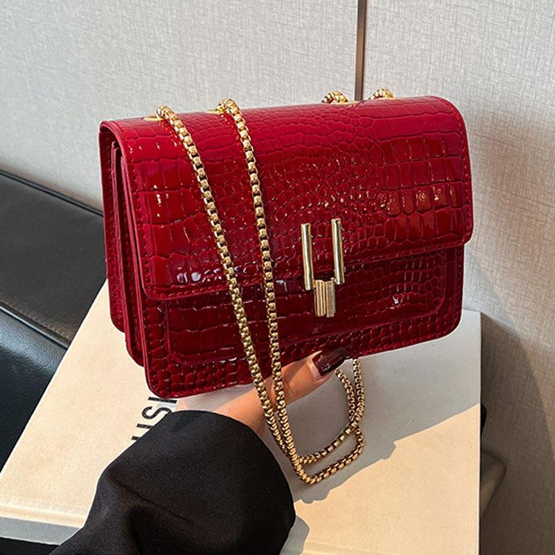 Small bag women s summer new versatile chain messenger bag crocodile pattern high-end small square bag червоний
Small bag women s summer new versatile chain messenger bag crocodile pattern high-end small square bag червоний
