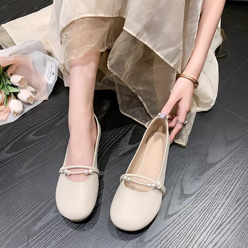 Shoes single shoes women s spring 2025 new flat-bottomed versatile skirt shoes one-pedal shoes 40 абрикосовий
Shoes single shoes women s spring 2025 new flat-bottomed versatile skirt shoes one-pedal shoes 40 абрикосовий