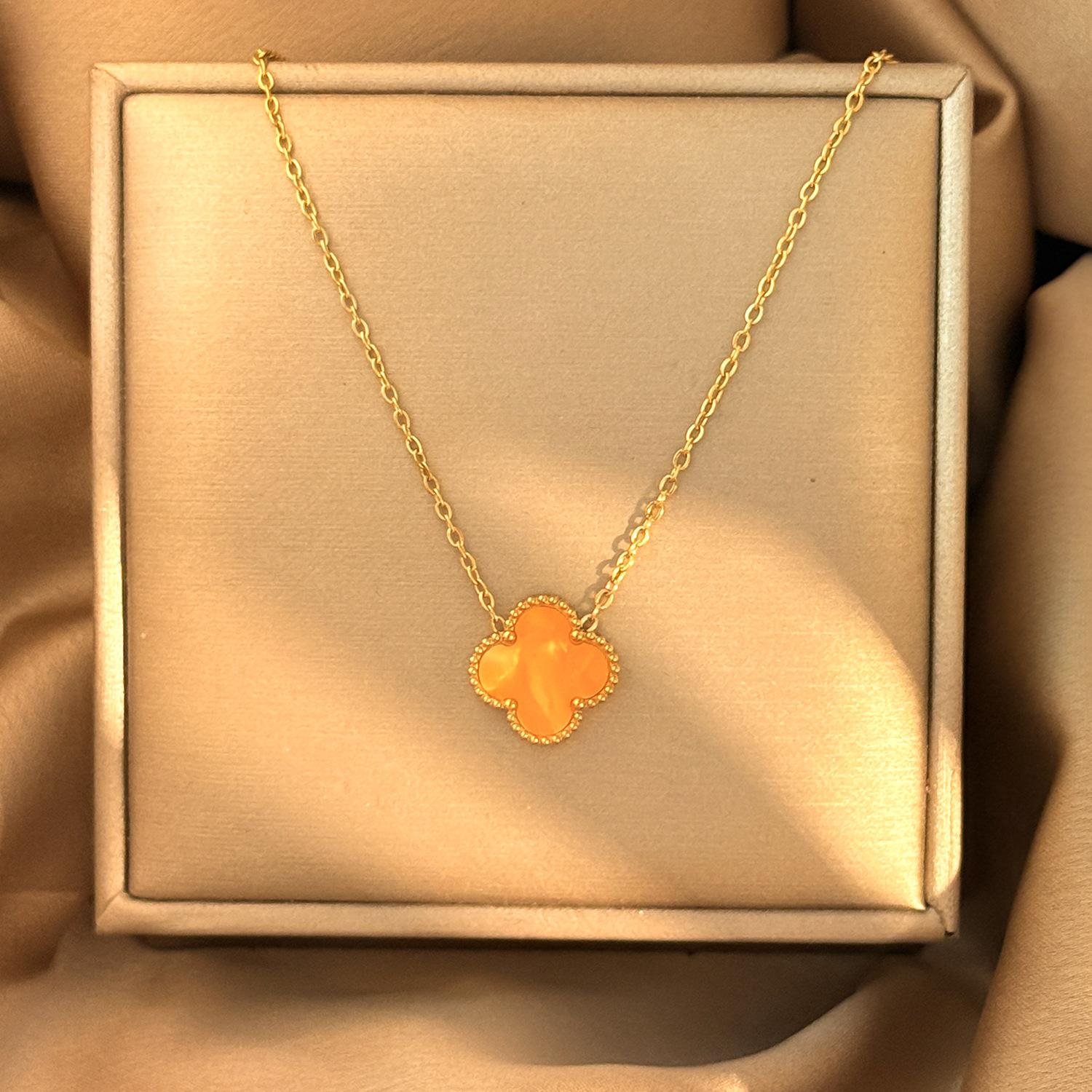 15mm Four-Leaf Clover Single Flower Necklace - High-End Luxury Fashion Women s Necklace
15mm Four-Leaf Clover Single Flower Necklace - High-End Luxury Fashion Women s Necklace