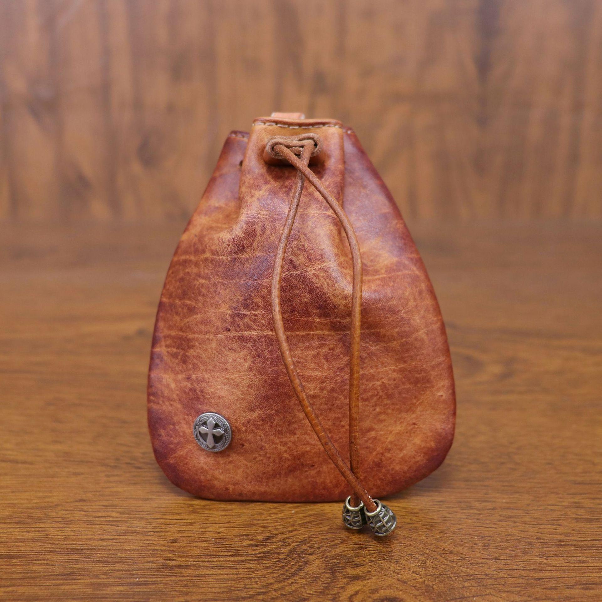 New Top Layer Cowhide Vegetable Tanned Leather Retro Universal Mini Key Bag Storage Bag Card Bag Coin Purse
New Top Layer Cowhide Vegetable Tanned Leather Retro Universal Mini Key Bag Storage Bag Card Bag Coin Purse