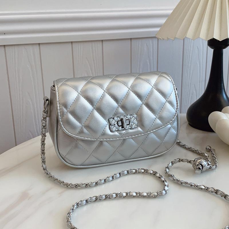 Сумка-цепочка ромбовидной формы, женская новая модная высококлассная сумка-мессенджер, универсальная маленькая квадратная сумка серебряный
Сумка-цепочка ромбовидной формы, женская новая модная высококлассная сумка-мессенджер, универсальная маленькая квадратная сумка серебряный