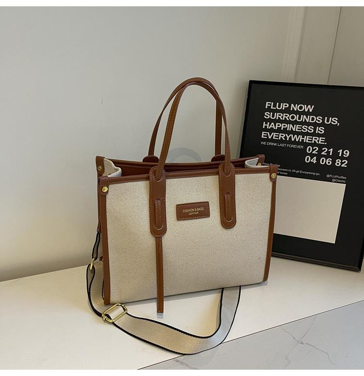 Велика містка жіноча сумка для носіння в руці 2025 нова модна парусинова сумка-тоут контрастного кольору для щоденних поїздок на роботу, на плече, сумка-месенджер коричневий
Велика містка жіноча сумка для носіння в руці 2025 нова модна парусинова сумка-тоут контрастного кольору для щоденних поїздок на роботу, на плече, сумка-месенджер коричневий