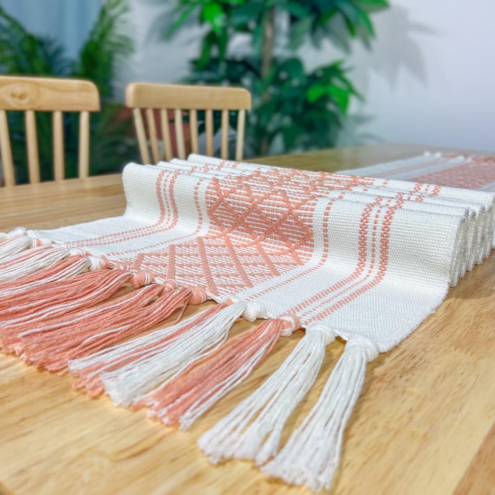 Jacquard tassel cotton and linen table flag Nordic rhombus jacquard long tablecloth festival coffee table video cabinet table flag 35 * 45 (placemat)
Jacquard tassel cotton and linen table flag Nordic rhombus jacquard long tablecloth festival coffee table video cabinet table flag 35 * 45 (placemat)