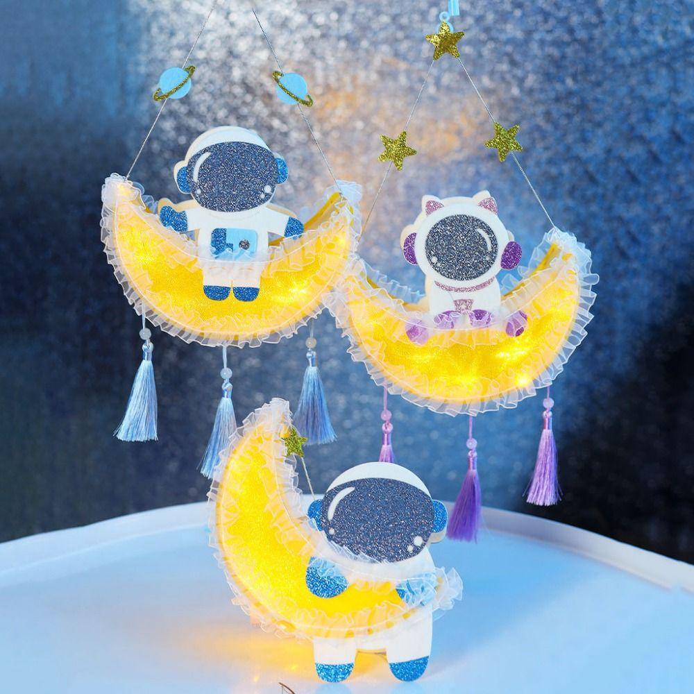 Handmade Handheld Moon Lantern Cartoon Moon Luminescent Lantern for Mid-Autumn Festival
Handmade Handheld Moon Lantern Cartoon Moon Luminescent Lantern for Mid-Autumn Festival