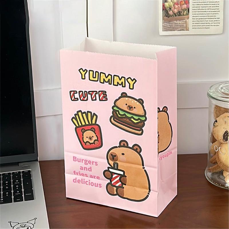 Подарочная упаковка с изображением капибары из крафт-бумаги Милая упаковка для еды, печенья, хлеба, закусок, выпечки, еды на вынос, сумки для хранения as the picture
Подарочная упаковка с изображением капибары из крафт-бумаги Милая упаковка для еды, печенья, хлеба, закусок, выпечки, еды на вынос, сумки для хранения as the picture