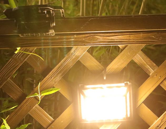 Clip on Solar Lights Outdoor Waterproof 1600 Lumens Motion Sensor Solar Flood Lamp 190 LEDs Security Light for Fence Patio Yard
Clip on Solar Lights Outdoor Waterproof 1600 Lumens Motion Sensor Solar Flood Lamp 190 LEDs Security Light for Fence Patio Yard
