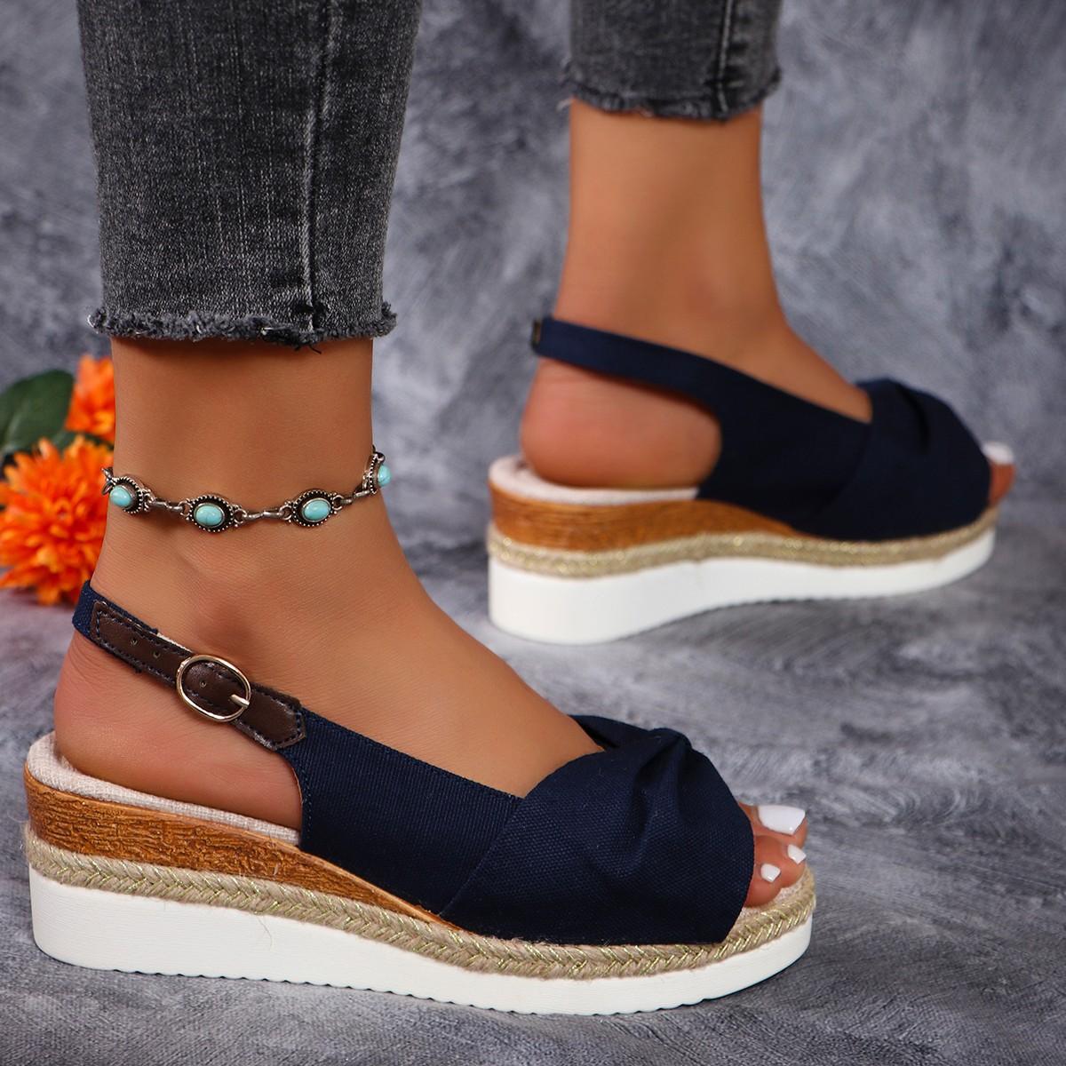 2025 new slope heel thick-soled round head open-toed round head one-word buckle women s large-size sandals 43 43 темно-синий
2025 new slope heel thick-soled round head open-toed round head one-word buckle women s large-size sandals 43 43 темно-синий