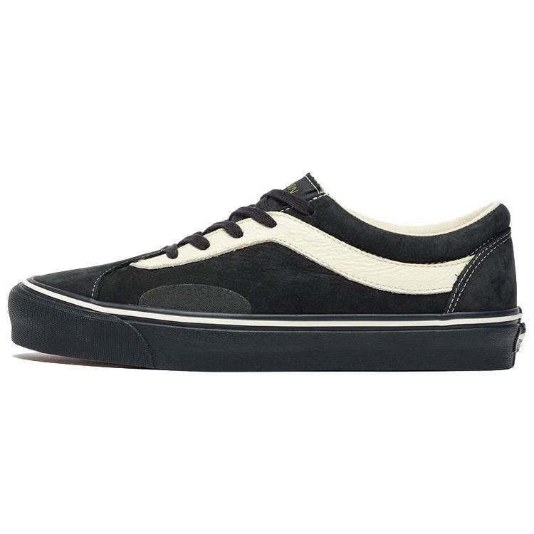 Кроссовки унисекс Vans Julian Klincewicz x Bold Ni LX Compassion Black Black-Beauty Marshmallow VN0A3WLP01D
Кроссовки унисекс Vans Julian Klincewicz x Bold Ni LX Compassion Black Black-Beauty Marshmallow VN0A3WLP01D