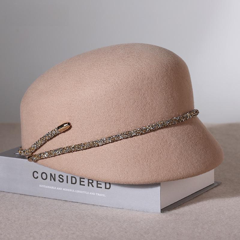 Женская восьмиугольная шляпа из французского ретро-шерстяного фетра для осени и зимы легкие хаки
Женская восьмиугольная шляпа из французского ретро-шерстяного фетра для осени и зимы легкие хаки