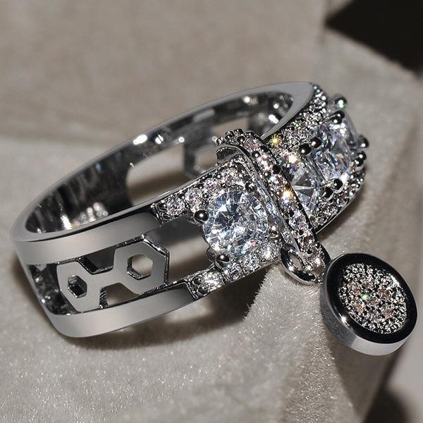 Stylish European & American Zircon Disc Ring for Women - Real Gold Plated Size 4 золотий
Stylish European & American Zircon Disc Ring for Women - Real Gold Plated Size 4 золотий