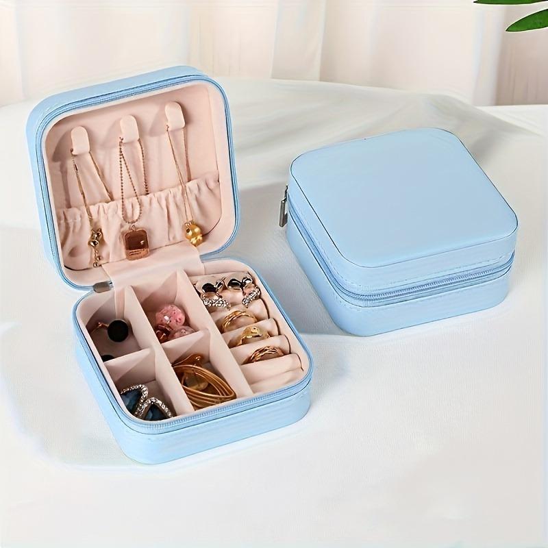 A portable organizer for travel jewelry boxes, storage bags, rings, earrings, necklaces, and bracelets - the perfect gift for wo светло-синий
A portable organizer for travel jewelry boxes, storage bags, rings, earrings, necklaces, and bracelets - the perfect gift for wo светло-синий
