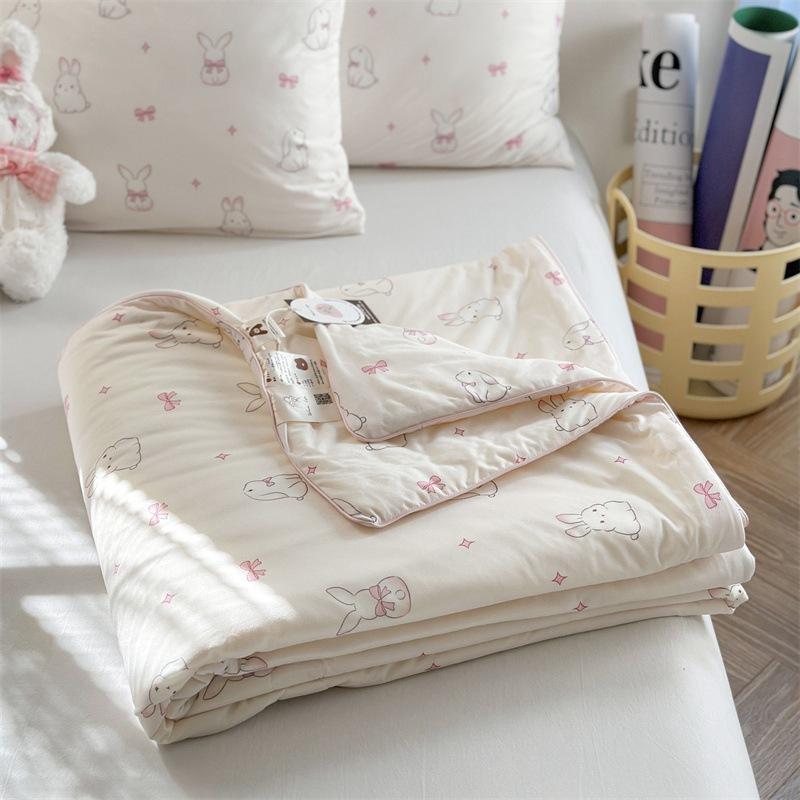 Class-A Milk Knitted Summer Quilt Cartoon Girl Printed Air Conditioning Quilt for Sleepers Soft Thin Blanket for Dormitory 110x150cm Only quilt
Class-A Milk Knitted Summer Quilt Cartoon Girl Printed Air Conditioning Quilt for Sleepers Soft Thin Blanket for Dormitory 110x150cm Only quilt
