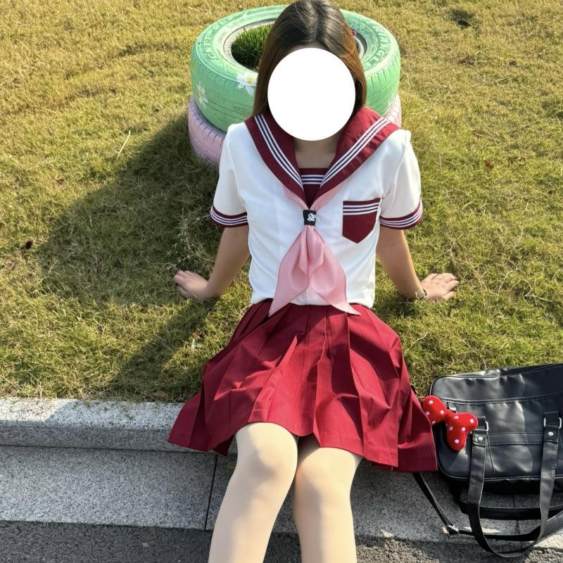 Authentic Japanese Sailor Suit: Red Collar, White Three-Stripe Academy Style School Uniform Costume Set for Women S
Authentic Japanese Sailor Suit: Red Collar, White Three-Stripe Academy Style School Uniform Costume Set for Women S