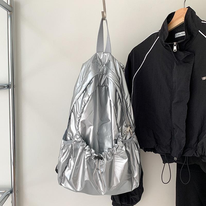 Soft Leather Premium Silver Backpack Korean Version New Niche Design Large Capacity Trendy Girls Backpack срібний
Soft Leather Premium Silver Backpack Korean Version New Niche Design Large Capacity Trendy Girls Backpack срібний