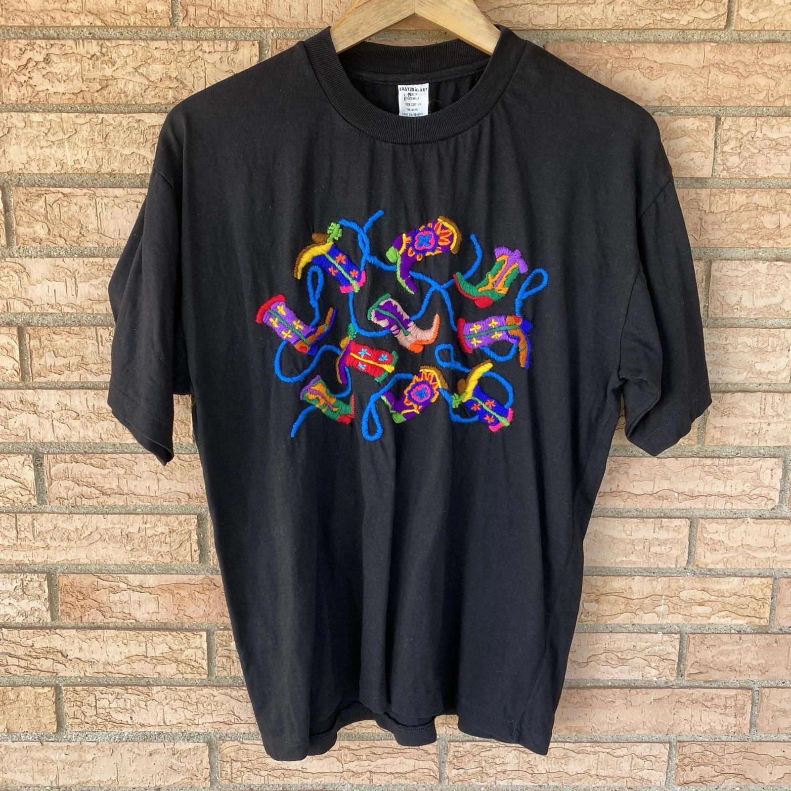 Guatemalart Guatemala rainbow embroidered cowboy wester boots black t-shirt sz L S
Guatemalart Guatemala rainbow embroidered cowboy wester boots black t-shirt sz L S