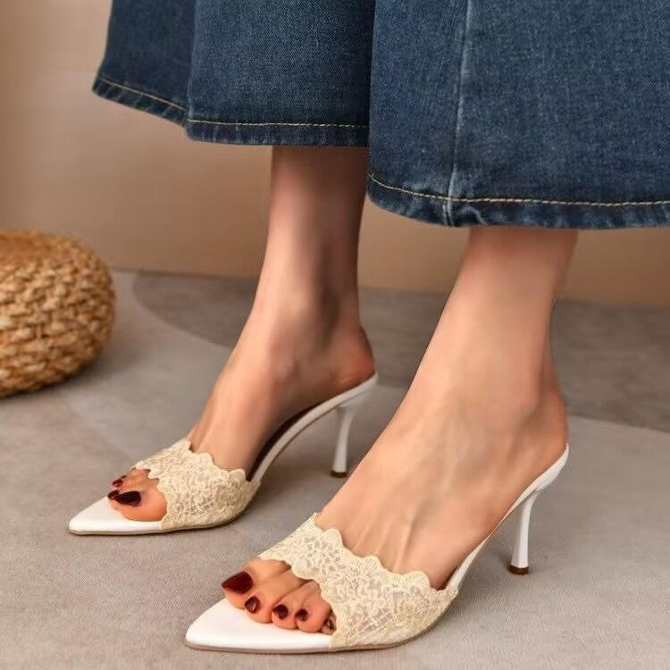 New lace high-heeled slippers, pointed thin heels are not tired, high heels, champagne, fashionable and sexy outer wear 35 білий
New lace high-heeled slippers, pointed thin heels are not tired, high heels, champagne, fashionable and sexy outer wear 35 білий