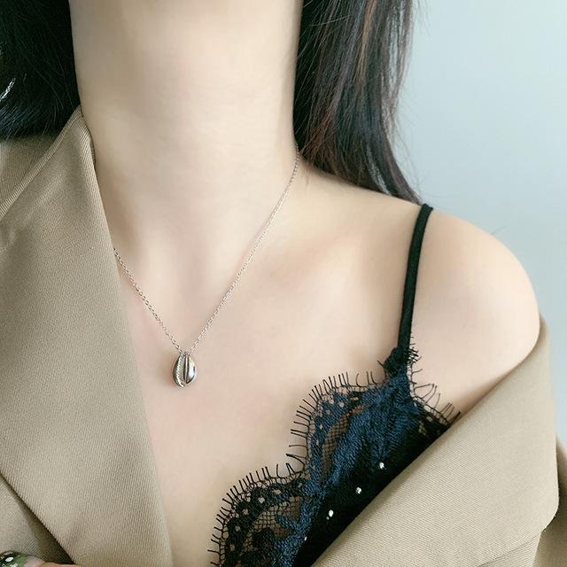 ANENJERY ожерелье в форме ракушки для женщин, очаровательное ожерелье, ювелирные изделия, тренд 2022 года
ANENJERY ожерелье в форме ракушки для женщин, очаровательное ожерелье, ювелирные изделия, тренд 2022 года