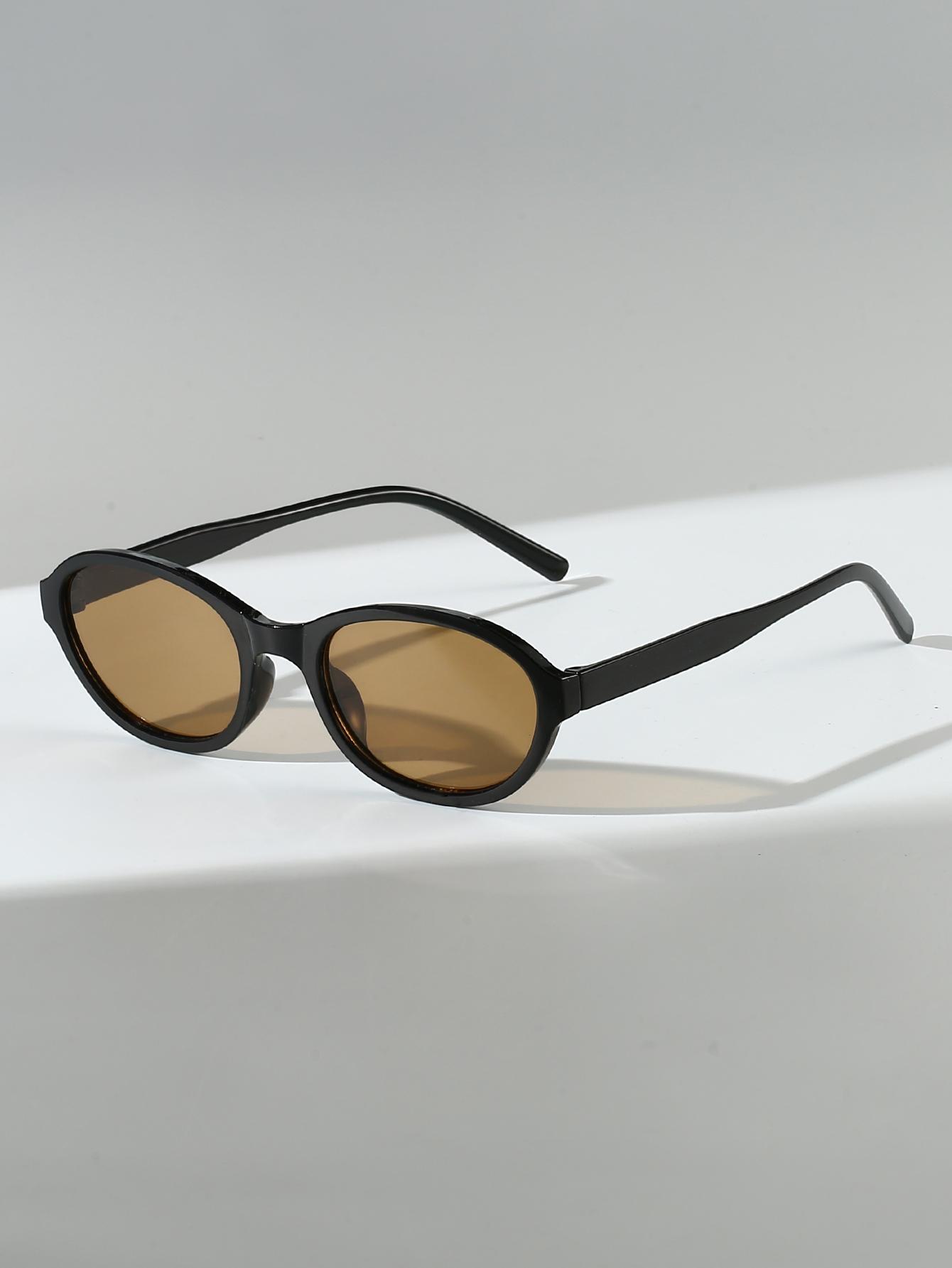 1Pc High-End Small Frame Oval Sunglasses for Men and Women, Retro Style, Uv Protection, Sunshade, Enhances Elegance
1Pc High-End Small Frame Oval Sunglasses for Men and Women, Retro Style, Uv Protection, Sunshade, Enhances Elegance