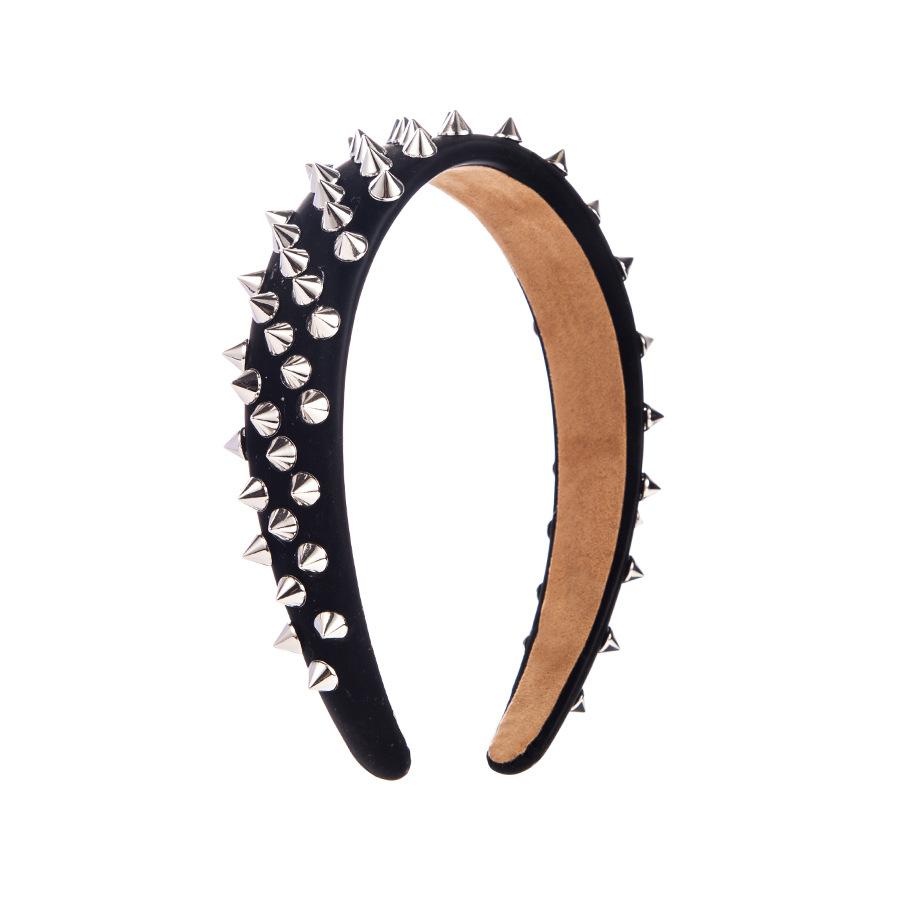 Wide-edge Rivet Hairband - High-end, Versatile Headband Accessory for Women чёрный
Wide-edge Rivet Hairband - High-end, Versatile Headband Accessory for Women чёрный