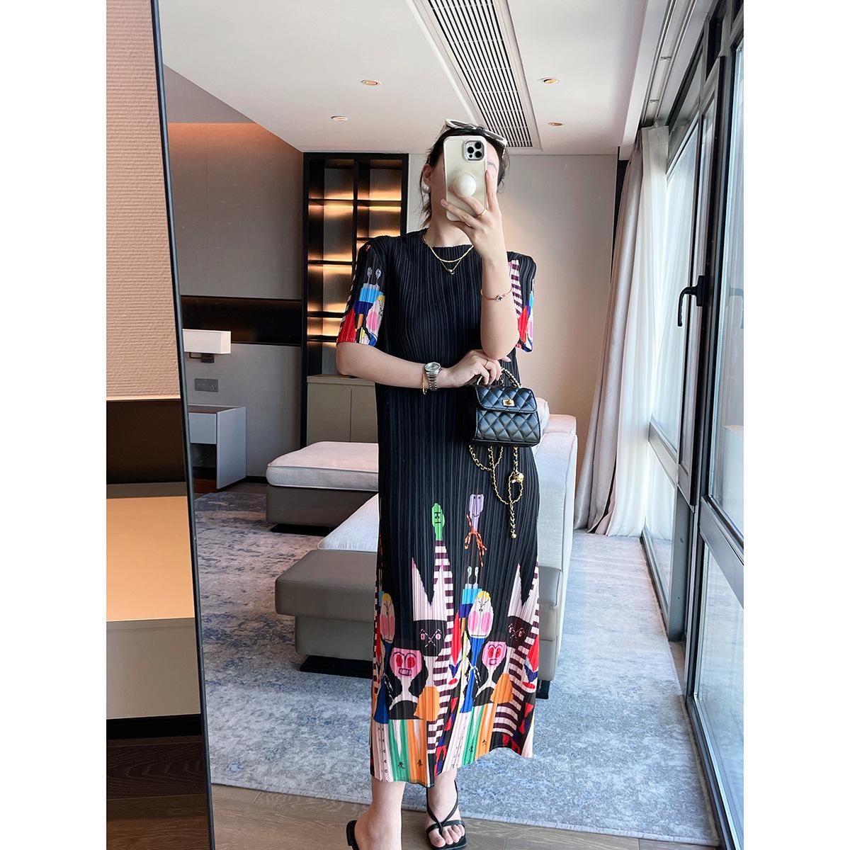 Miyake 2024 High-End Summer Print Dress: Women s Casual Short Sleeve, Round Neck One Size темно-синього кольору
Miyake 2024 High-End Summer Print Dress: Women s Casual Short Sleeve, Round Neck One Size темно-синього кольору