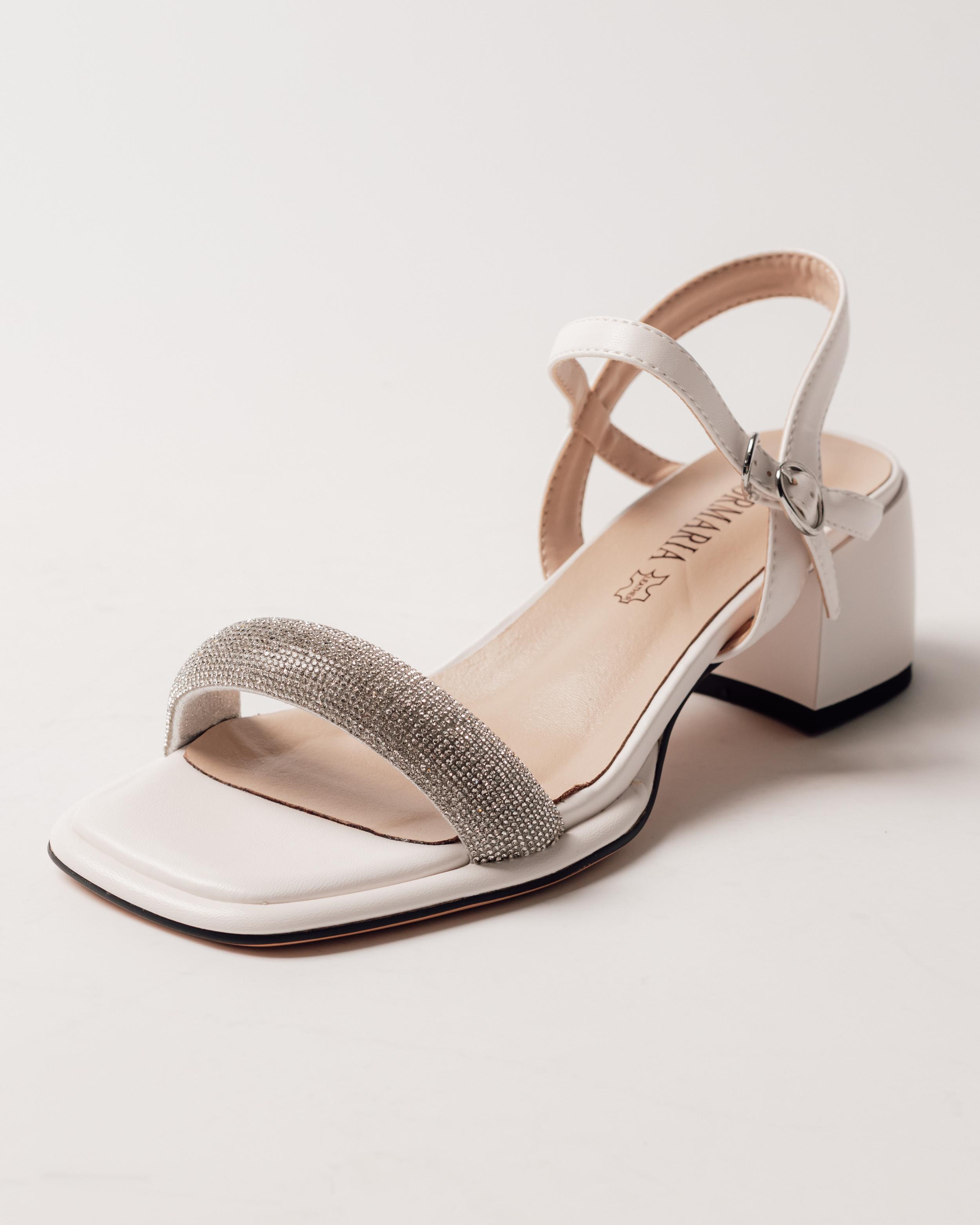Sandals with heels, buckle, rhinestones, Aifоrmaria 626140 36, white, leather 40 білий
Sandals with heels, buckle, rhinestones, Aifоrmaria 626140 36, white, leather 40 білий