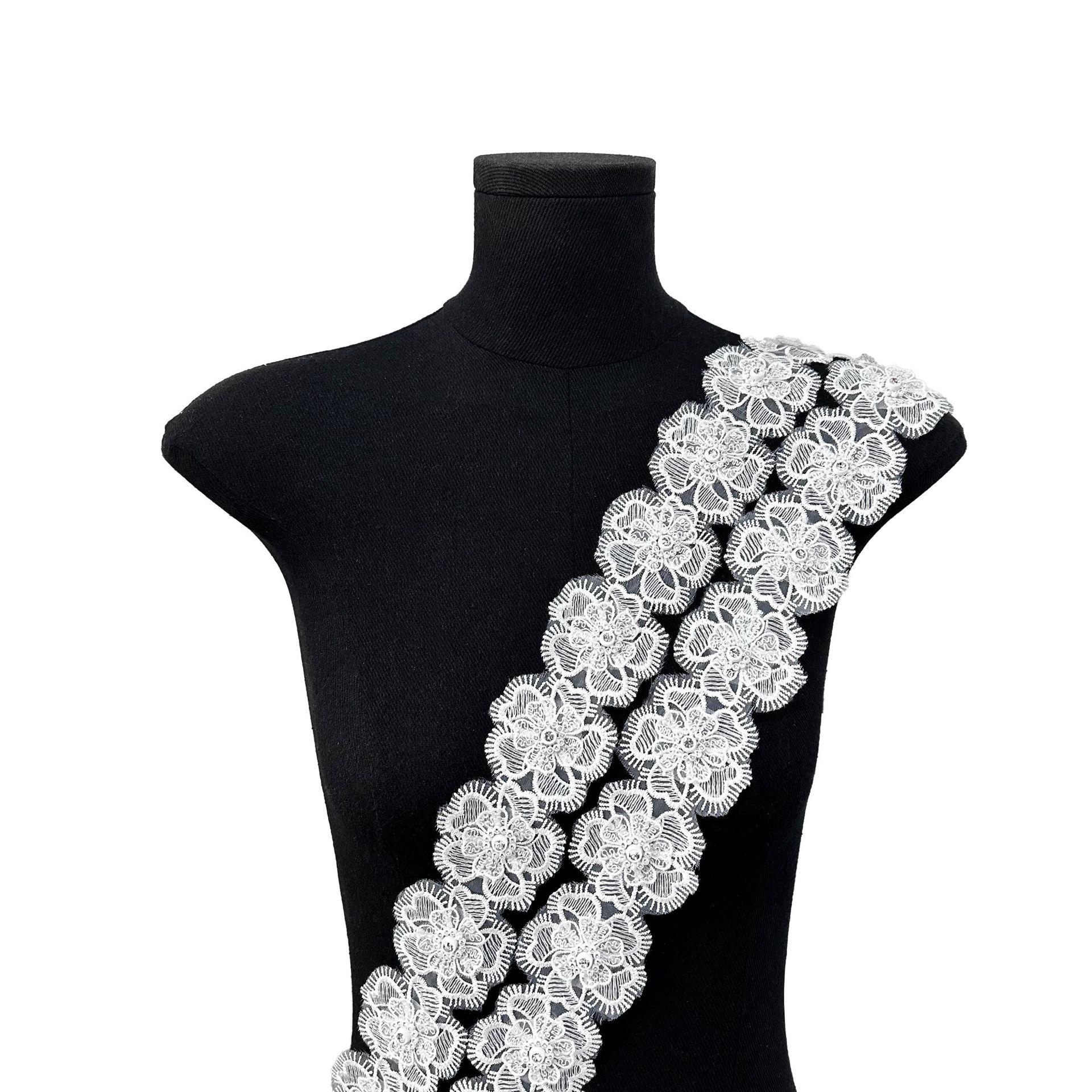 Delicate White Mesh Nail Drill Embroidery Three-Dimensional Flower Hair Accessories Skirt Bag Decoration Lace Lace Accessories T1164 White one size 16 flowers
Delicate White Mesh Nail Drill Embroidery Three-Dimensional Flower Hair Accessories Skirt Bag Decoration Lace Lace Accessories T1164 White one size 16 flowers