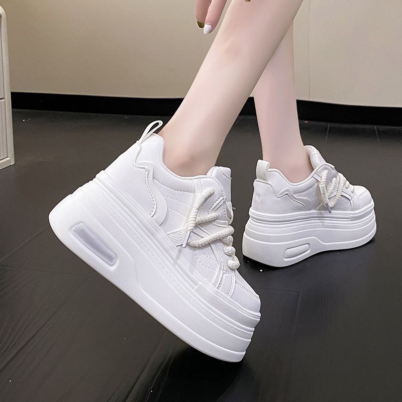 Niche design sense толстая подошва, увеличивающая рост, маленькие белые туфли женские 2025 осень новые 8 см повседневные туфли для скейтбординга повседневная спортивная обувь 35 белый
Niche design sense толстая подошва, увеличивающая рост, маленькие белые туфли женские 2025 осень новые 8 см повседневные туфли для скейтбординга повседневная спортивная обувь 35 белый