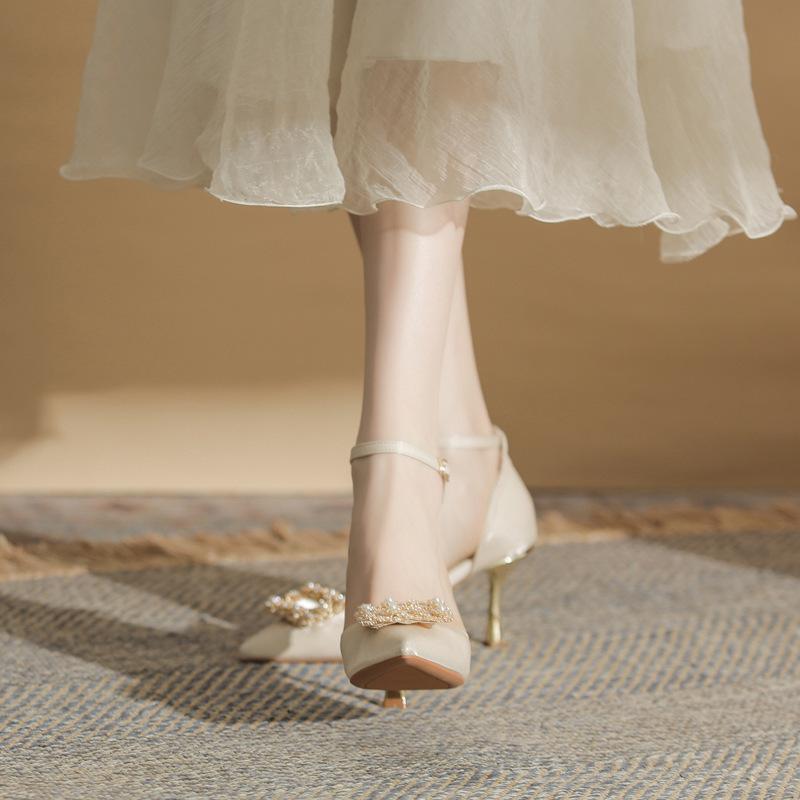 High heels are not tired of feet, silk sequins, flower shoes, thin heels, women s shoes, versatile pointed single shoes, women s summer women s shoes 40 бордовий
High heels are not tired of feet, silk sequins, flower shoes, thin heels, women s shoes, versatile pointed single shoes, women s summer women s shoes 40 бордовий