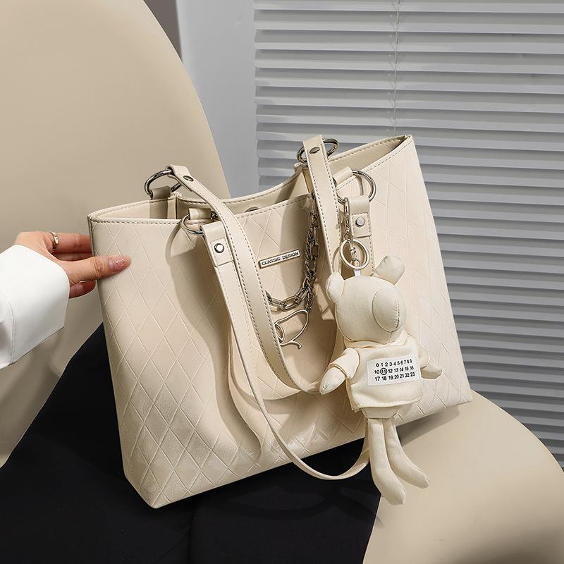 Tote Bag for Women 2025 New Autumn Winter Women s Bag High-end Commuter Large Capacity Shoulder Bag Handbag Beige(Public Version)
Tote Bag for Women 2025 New Autumn Winter Women s Bag High-end Commuter Large Capacity Shoulder Bag Handbag Beige(Public Version)