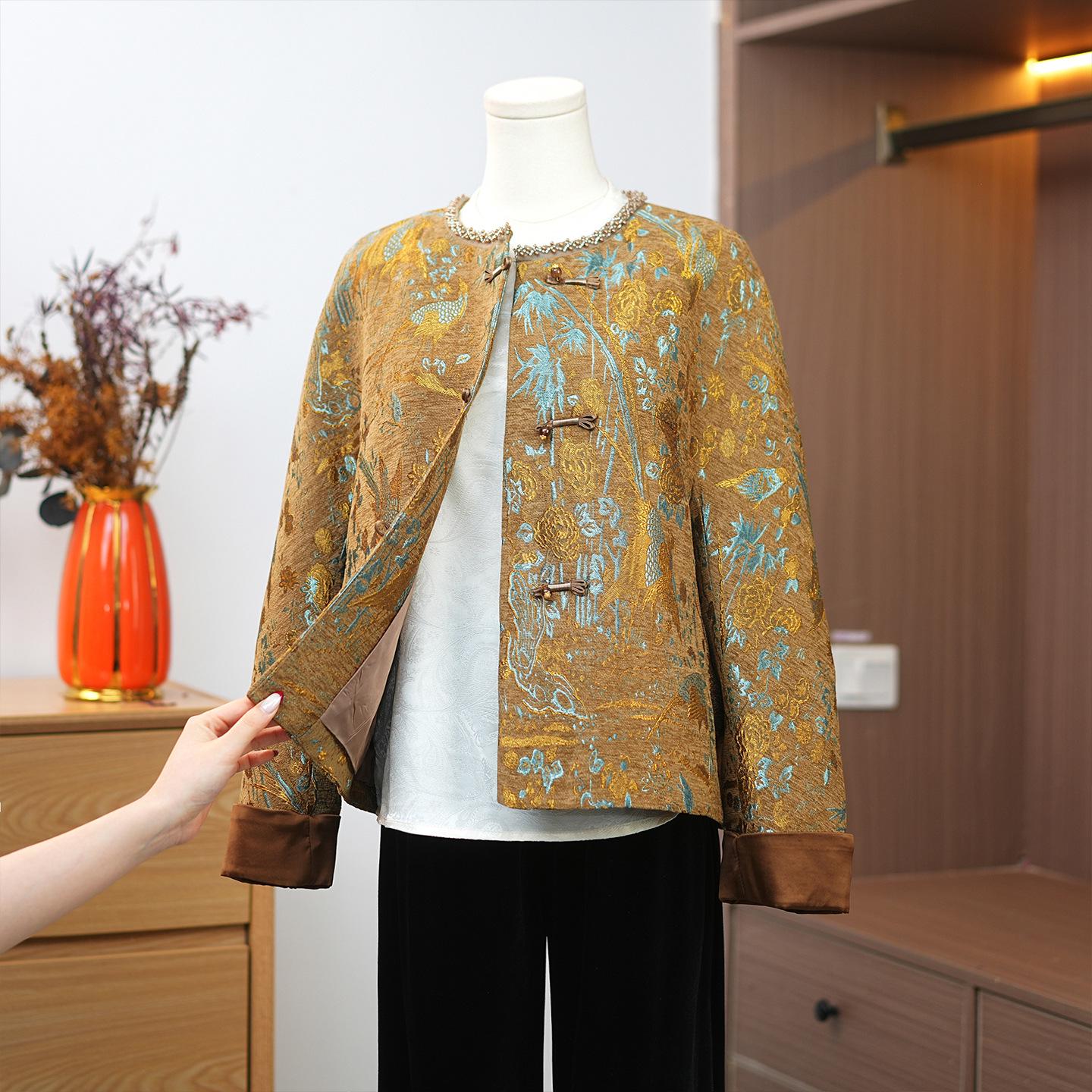 2026 Elegant Floral Embroidered Retro Jacket for Middle-Aged Women M (Recommended under 55 kg)
2026 Elegant Floral Embroidered Retro Jacket for Middle-Aged Women M (Recommended under 55 kg)