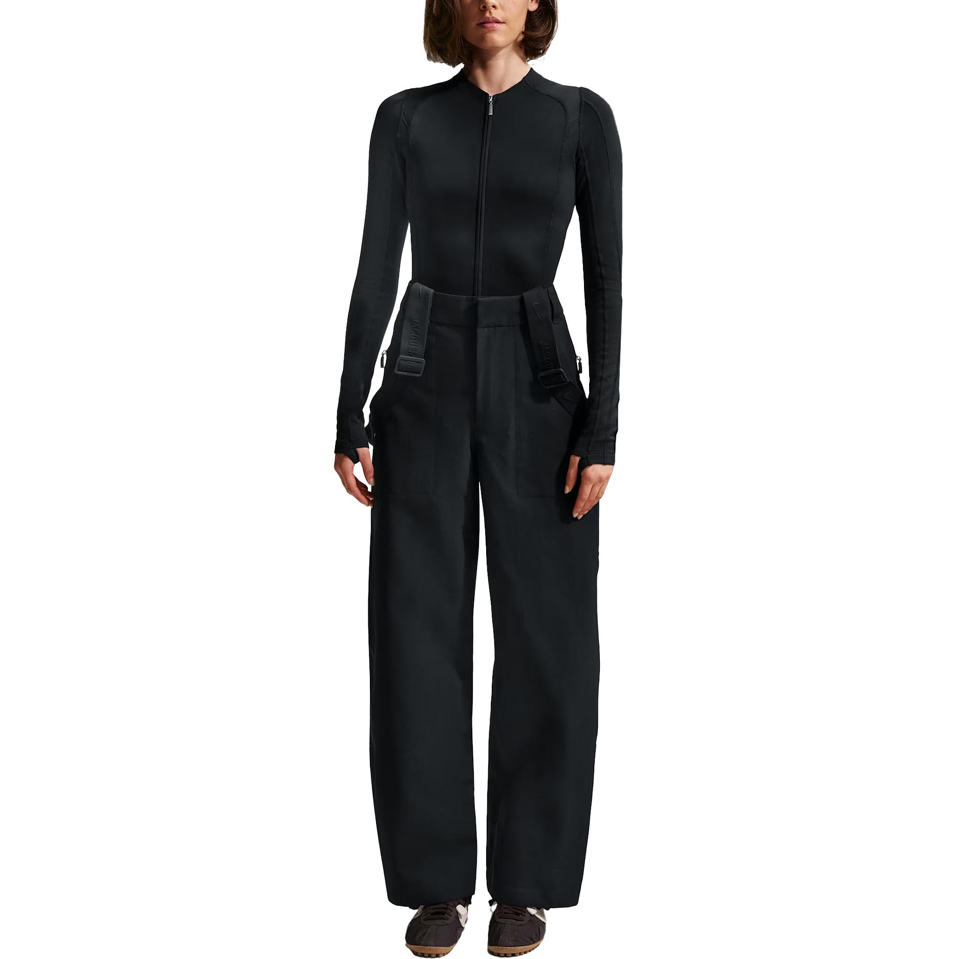 Nike X Jacquemus GORE TEX Pants HQ6150-010 XS
Nike X Jacquemus GORE TEX Pants HQ6150-010 XS