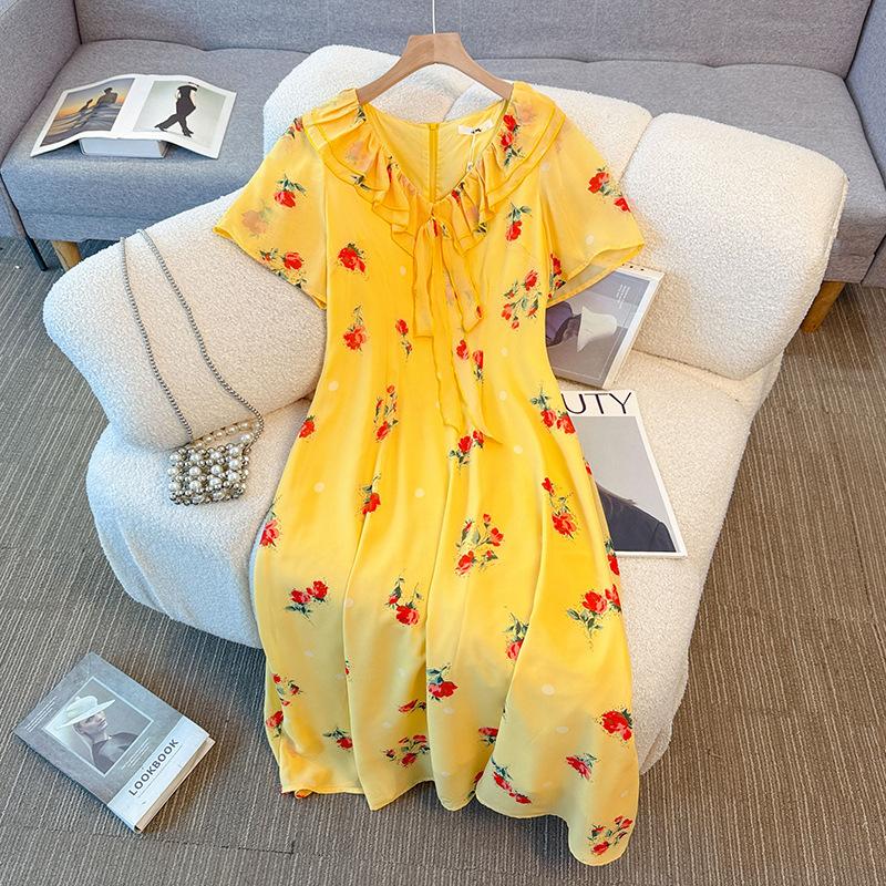 A New Summer Style of Plus-size Women s French Black Fungus Border Floral Dress with A Youthful Design 2XL жёлтый
A New Summer Style of Plus-size Women s French Black Fungus Border Floral Dress with A Youthful Design 2XL жёлтый