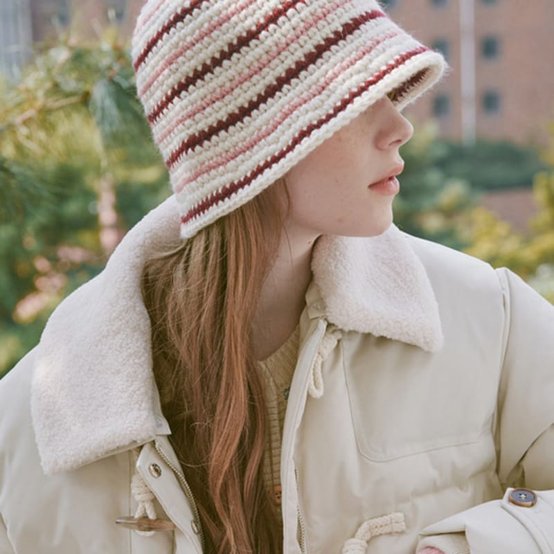 ALLINCOMPLETE Wool Stripe Crochet Hat (3 Colors) Pink (Stripe Crochet)
ALLINCOMPLETE Wool Stripe Crochet Hat (3 Colors) Pink (Stripe Crochet)
