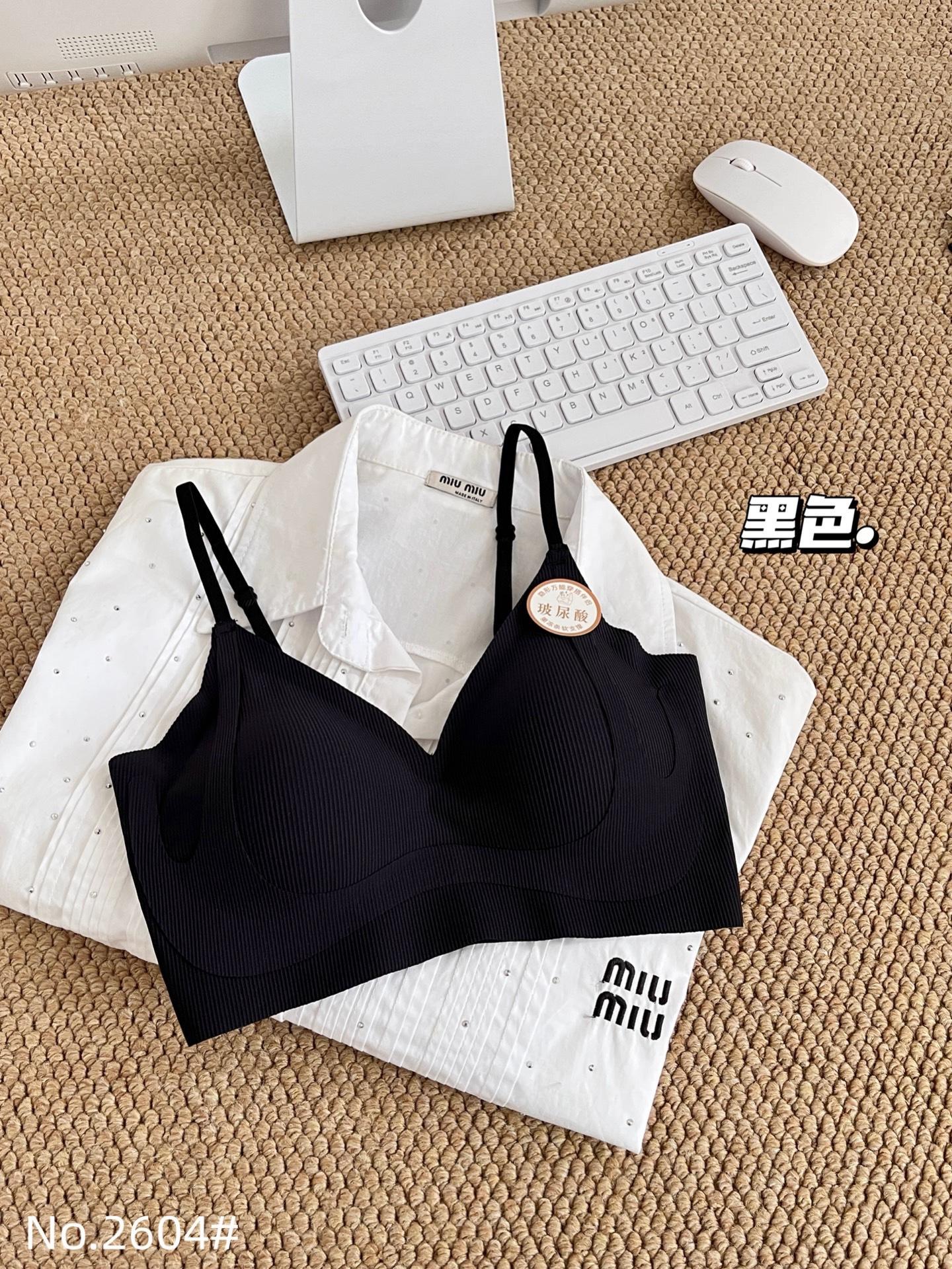 Traceless Hyaluronic Acid Fixed Cup Women s Thin Shoulder Straps Beautiful Back Gathering Lifting Double Breast Vest Type Bra XL чорний
Traceless Hyaluronic Acid Fixed Cup Women s Thin Shoulder Straps Beautiful Back Gathering Lifting Double Breast Vest Type Bra XL чорний