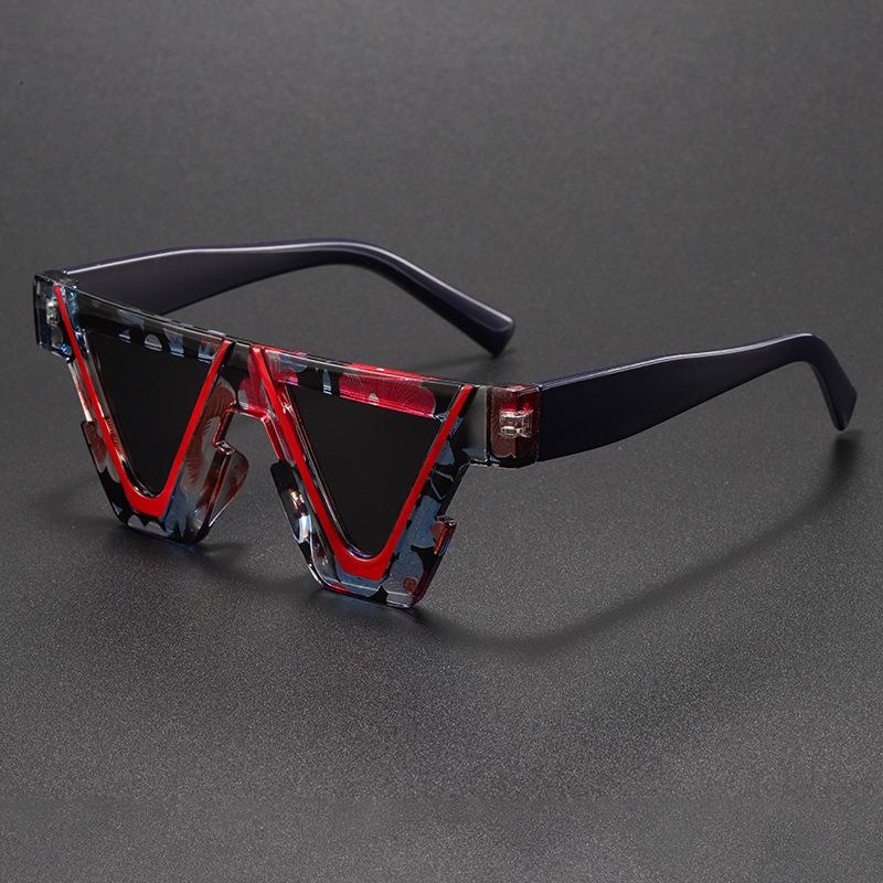 V-shaped Printed Frame Sunglasses Men and Women 2025 New Trendy Fashion Brand Designer Cool Sun Glasses for Outdoor Vacation красный черный
V-shaped Printed Frame Sunglasses Men and Women 2025 New Trendy Fashion Brand Designer Cool Sun Glasses for Outdoor Vacation красный черный