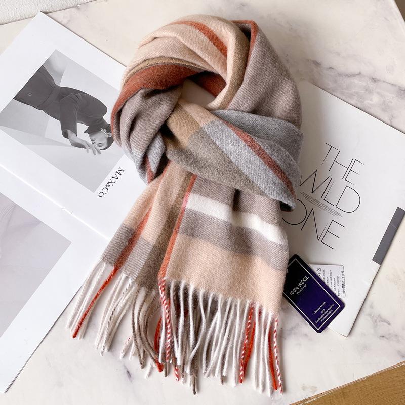 Черный шерстяной шарф мужской новый осенне-зимний подарки для мальчиков папе подарочная коробка шаль
Черный шерстяной шарф мужской новый осенне-зимний подарки для мальчиков папе подарочная коробка шаль