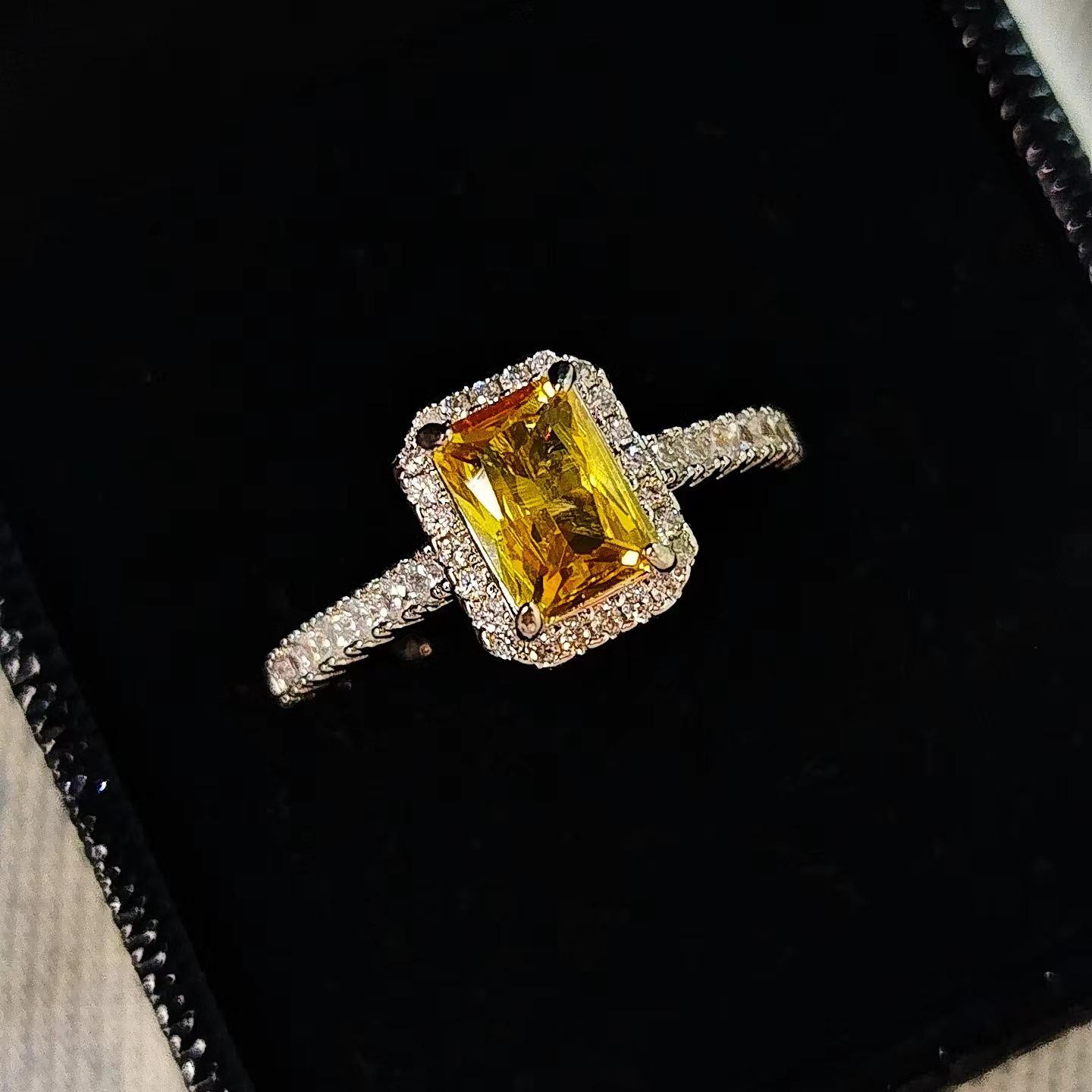 Champagne Square-Cut Diamond Engagement Ring with Pavé-Set Yellow Gemstones - R4998 Size 7
Champagne Square-Cut Diamond Engagement Ring with Pavé-Set Yellow Gemstones - R4998 Size 7