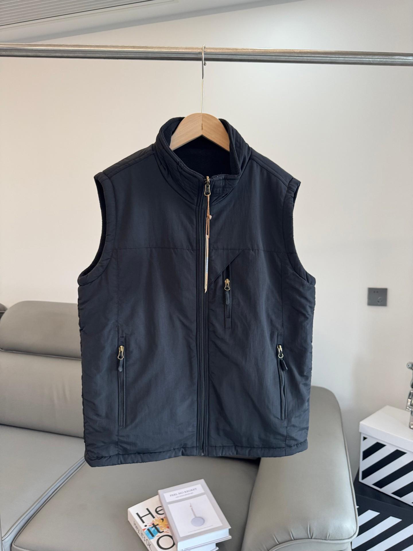 Men s Windproof Fleece-Lined Reversible Vest for Autumn/Winter 3XL чорний
Men s Windproof Fleece-Lined Reversible Vest for Autumn/Winter 3XL чорний
